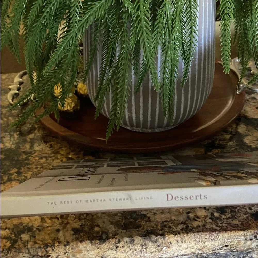 The Best of Martha Stewart Living Desserts cookbook copyright 1998